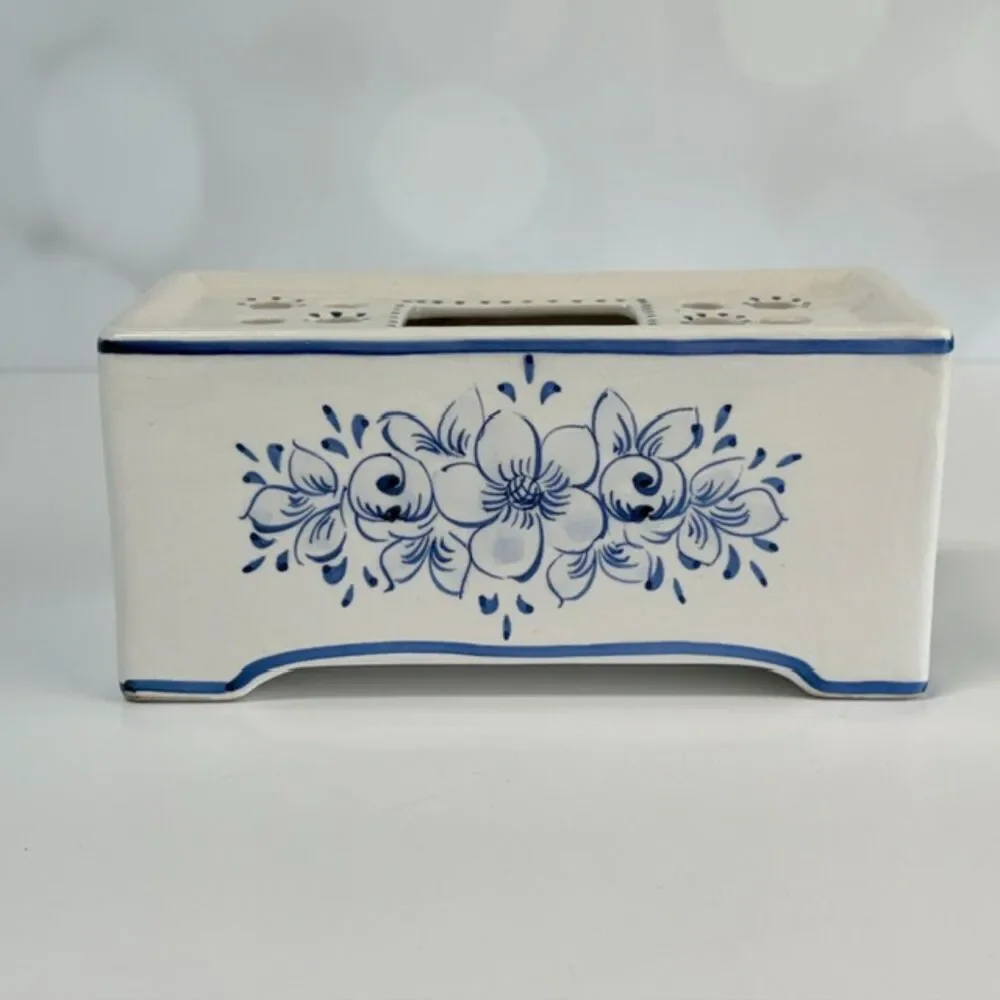 Vintage ELPA Alcobaca S.A. Leart Co Blue White Flower Brick Vase Portugal 558